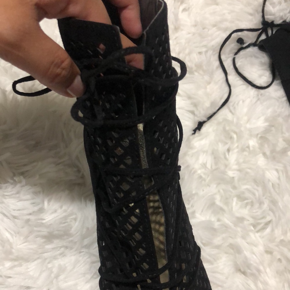 Guess Women’s Heels Tie Up - Picture 4 of 8